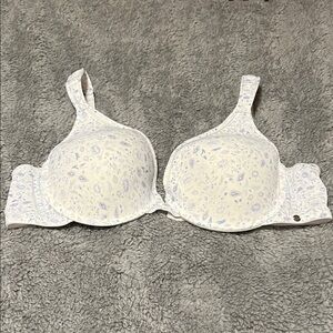 Lucky Brand White and Blue Floral Patterned Bra Size 42C Comfy Support